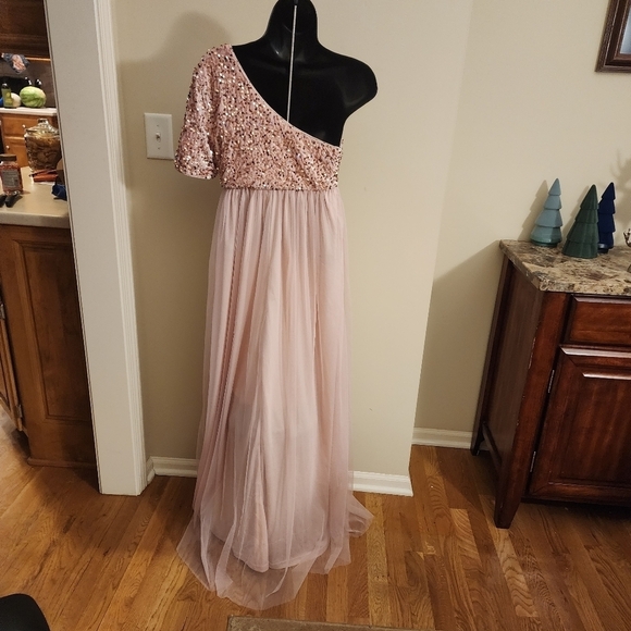 X3 - Beautiful Maternity Formal Small - Picture 4 of 5